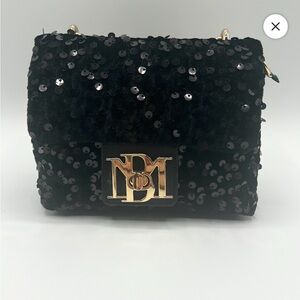 138- Badgley Mischka Black and Gold Clutch with Quilted Design